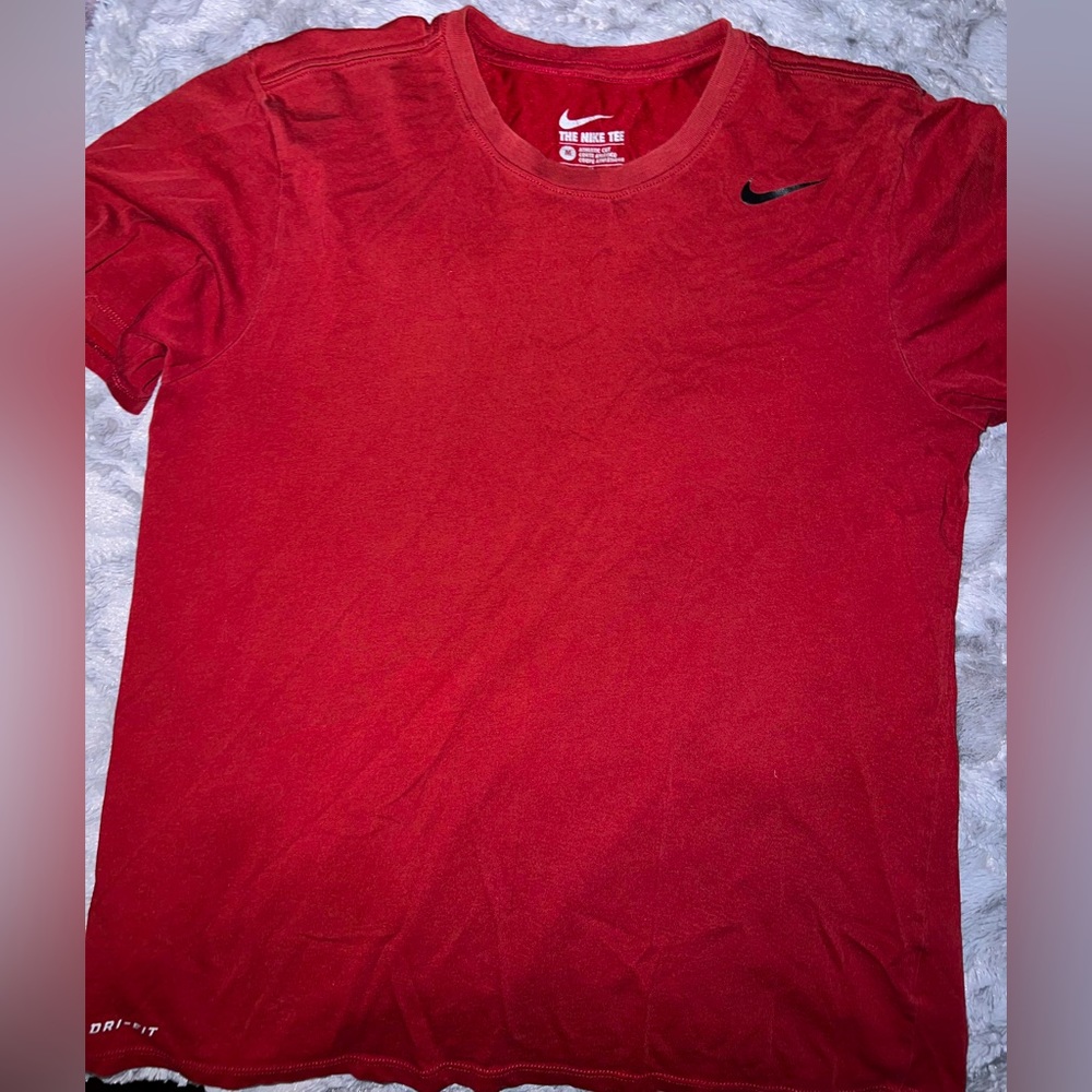 Nike tshirt